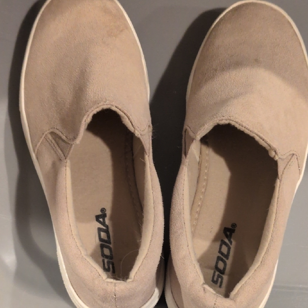 Soda Kids Tan Slip-On Sneakers